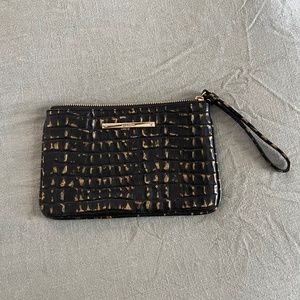 Brahmin wristlet